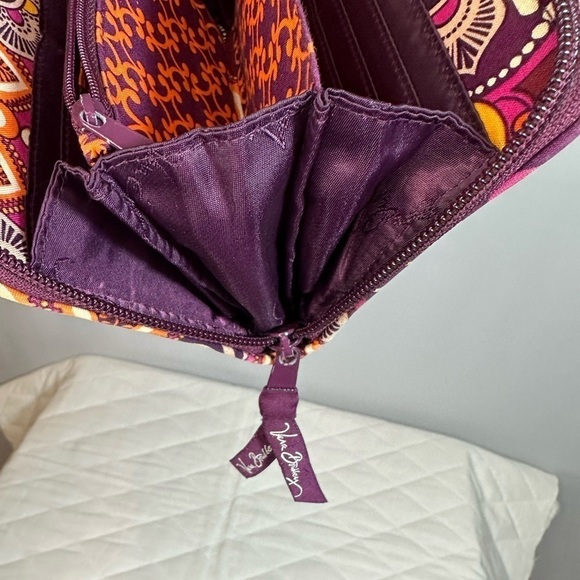 Vera Bradley Womens Wallet Wristlet Purse Floral Flowers Turn Lock Zip Around S - Picture 6 of 11